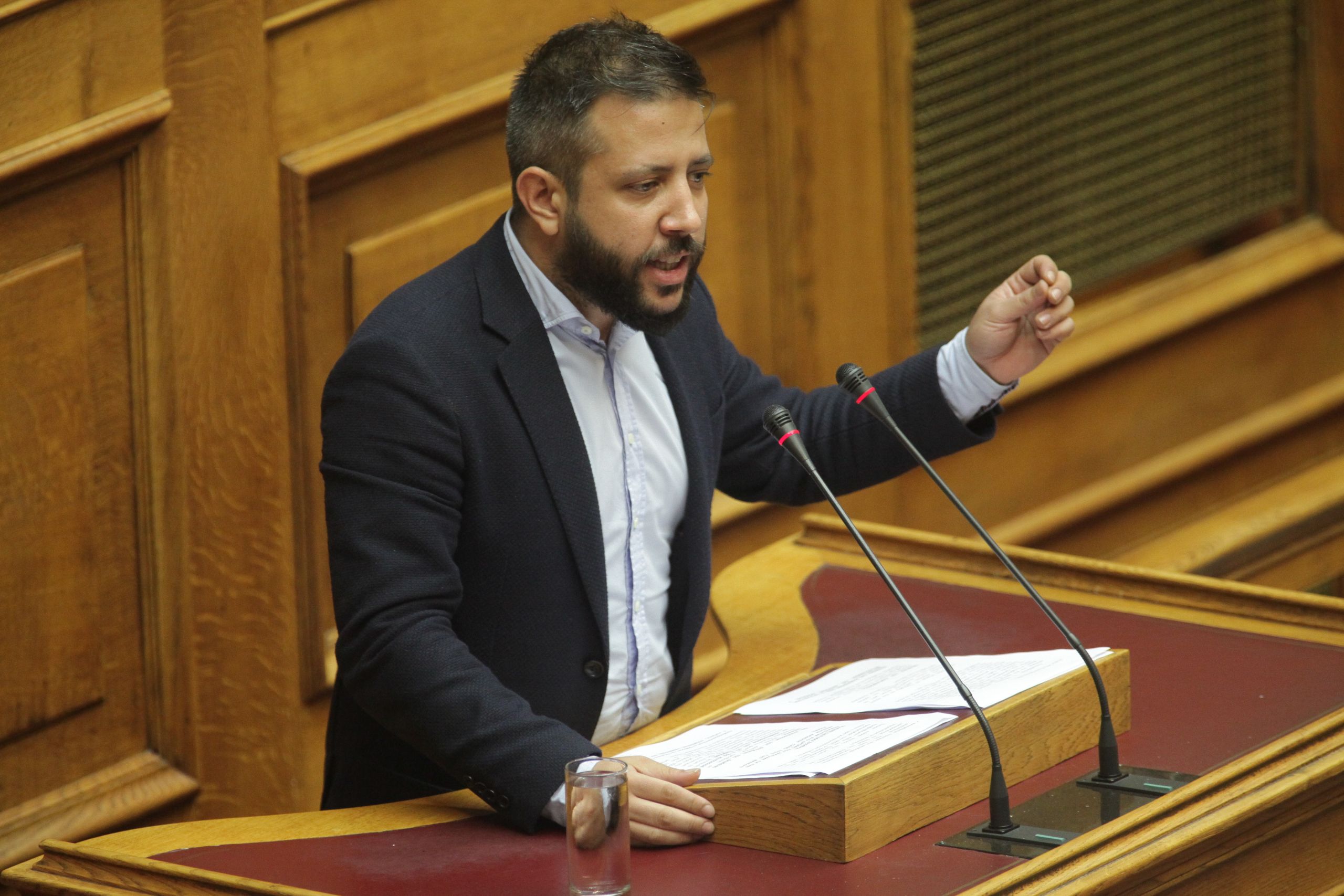 Αλέξανδρος Μεϊκόπουλος: “Όταν ο Χρυσοχοΐδης παραδέχθηκε την αστυνομική βία στο Βόλο που δεν είδε ο Οικονόμου”