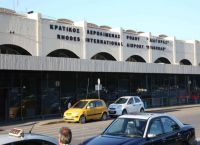 Ρόδος: Έφτασε τσάρτερ με τουρίστες από τη Σουηδία παρά την απαγόρευση Ρόδος: Έφτασε τσάρτερ με τουρίστες από τη Σουηδία παρά την απαγόρευση