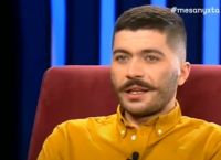 Άρης Τσάπης: Όταν έπαιζα στο Ευτυχισμένοι Μαζί νόμιζα ότι είμαι εγώ και κανένας άλλος Άρης Τσάπης: Όταν έπαιζα στο Ευτυχισμένοι Μαζί νόμιζα ότι είμαι εγώ και κανένας άλλος