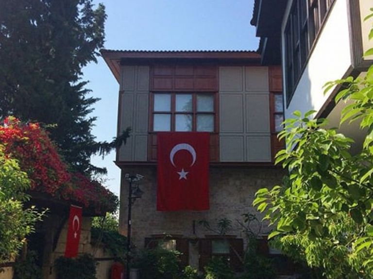 Αττάλεια: Η πόλη με τα παλιά ελληνικά σπίτια που βρέθηκε υπό τουρκική κυριαρχία [pics+vid]