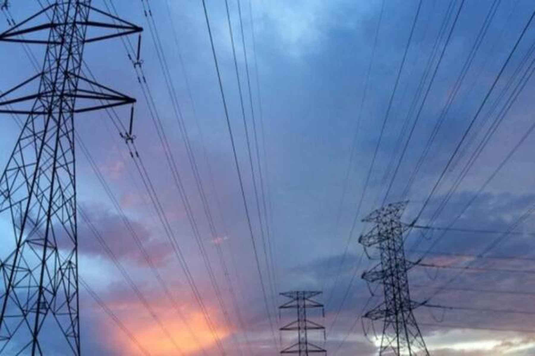Μπλακ άουτ Αίγινα Αγκίστρι: Διακοπή λόγω φωτιάς στα Μέθανα