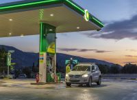 Η νέα ΒΡ Super Unleaded 98 με τεχνολογία ACTIVE μας πάει πιο μακριά με «super» προστασία & «super»επιδόσεις Η νέα ΒΡ Super Unleaded 98 με τεχνολογία ACTIVE μας πάει πιο μακριά με «super» προστασία & «super»επιδόσεις