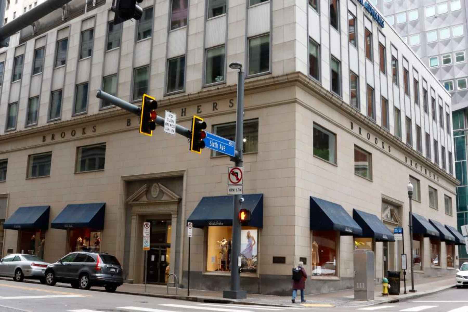 Κήρυξε πτώχευση η Brooks Brothers