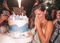 Χριστίνα Μπόμπα: Οι τρυφερές ευχές και το λαμπερό πάρτι για τα γενέθλιά της [pics]