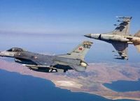 Ελλάδα Τουρκία: Νέα πρόκληση με υπερπτήση F-16 πάνω από τη Σάμο λίγες ημέρες μετά τον σεισμό Ελλάδα Τουρκία: Νέα πρόκληση με υπερπτήση F-16 πάνω από τη Σάμο λίγες ημέρες μετά τον σεισμό