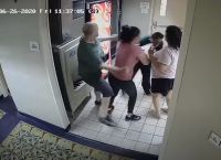 Κονέκτικατ: Ζευγάρι ξυλοκόπησε Αφροαμερικανή υπάλληλο επειδή δεν είχε ζεστό νερό το δωμάτιο [vid]