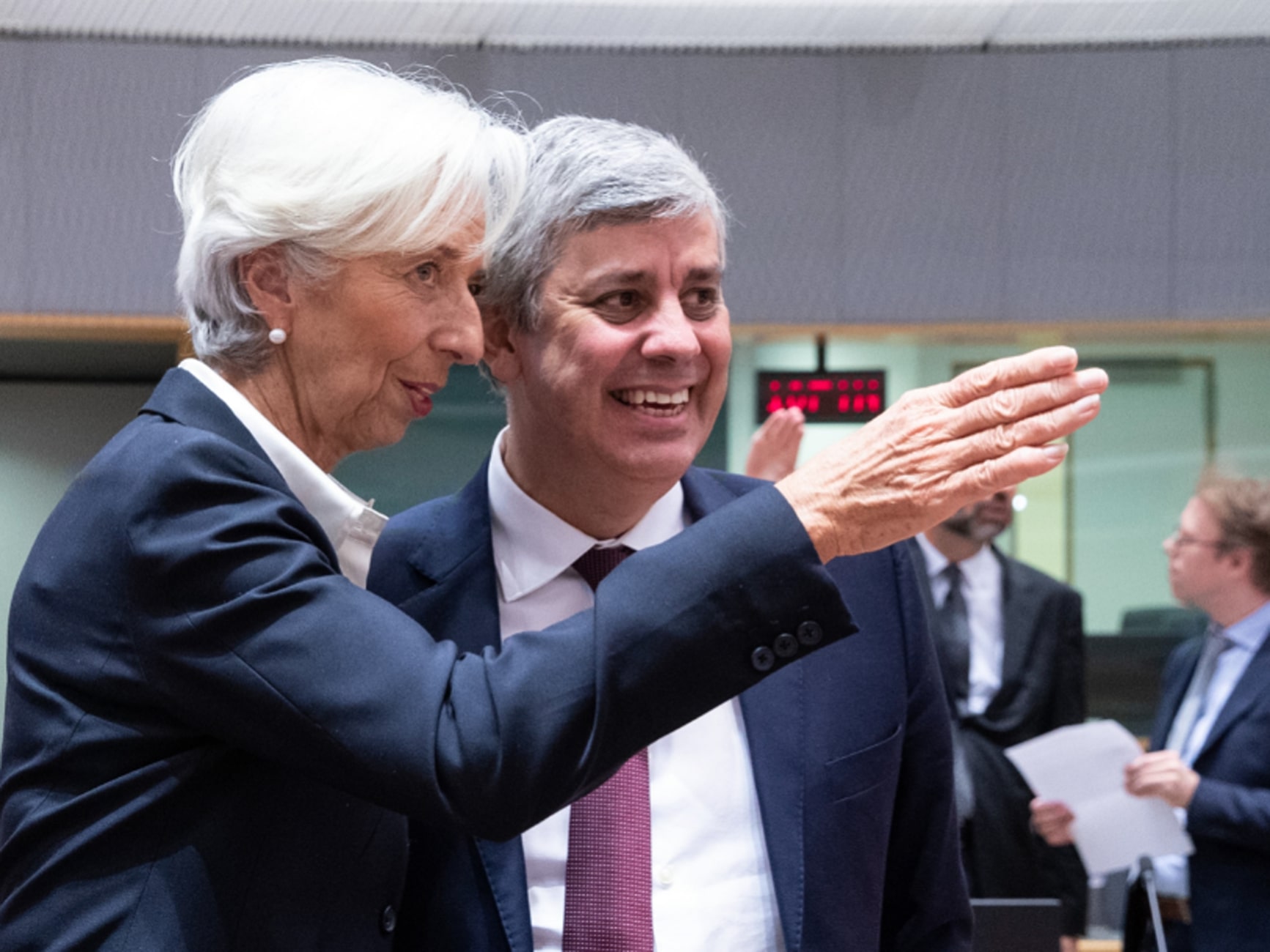 Προεδρία Eurogroup: Από Ισπανία, Ιρλανδία και Λουξεμβούργο οι τρεις υποψήφιοι [vid]