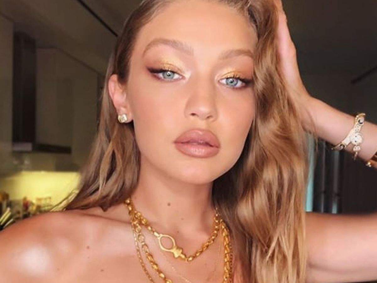 Gigi Hadid: Δείχνει τη φουσκωμένη της κοιλιά και εξηγεί τον λόγο που κράτησε κρυφή την εγκυμοσύνη της [pic]