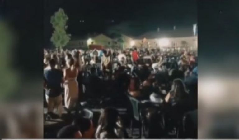 Γουδή γλέντι: Συνωστισμός χιλιάδων ατόμων – Τι απαντά ο διοργανωτής