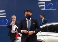 Ιταλία: Ψήφος εμπιστοσύνης στην κυβέρνηση Κόντε από την γερουσία Ιταλία: Ψήφος εμπιστοσύνης στην κυβέρνηση Κόντε από την γερουσία