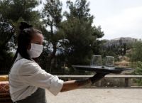 Υποχρεωτική χρήση μάσκας: Τι προτείνει η καθηγήτρια Επιδημιολογίας Αθηνά Λινού [vid]