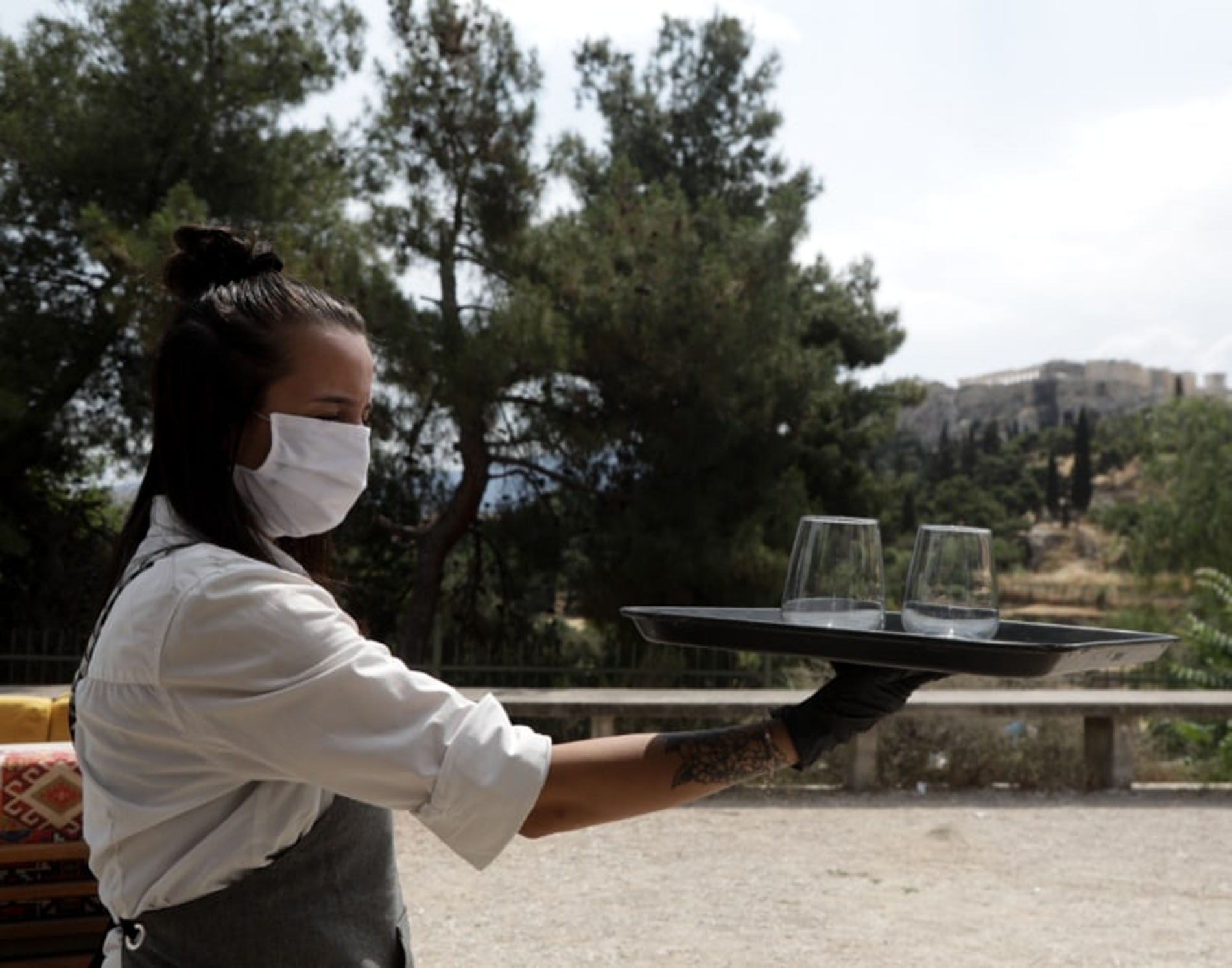 Υποχρεωτική χρήση μάσκας: Τι προτείνει η καθηγήτρια Επιδημιολογίας Αθηνά Λινού [vid]