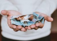 Τράπεζες: Παρατείνονται χρονικά τα μέτρα στήριξης σε επιχειρήσεις και ιδιώτες Τράπεζες: Παρατείνονται χρονικά τα μέτρα στήριξης σε επιχειρήσεις και ιδιώτες