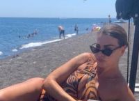 Νίνα Λοτσάρη: Ποζάρει με μαγιό και εντυπωσιάζει [pics]