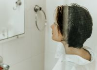 Πώς να καθαρίσω τις γυάλινες επιφάνειες