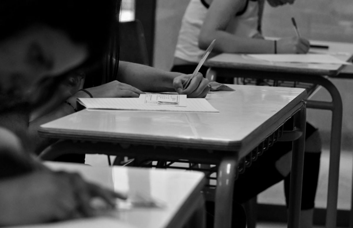 Άνοιγμα σχολείων: Πότε θα χτυπήσει κουδούνι για Γυμνάσια και Λύκεια – Γιατί διστάζουν οι ειδικοί