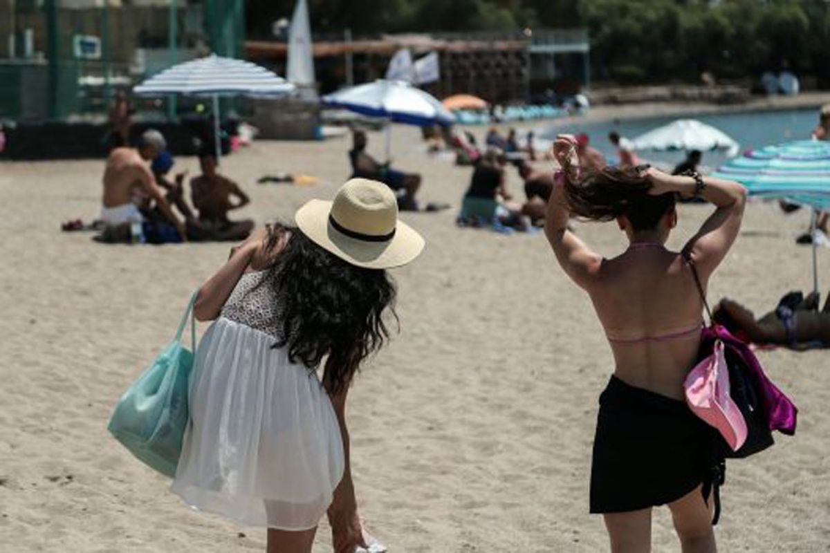 Ακατάλληλες παραλίες Αττικής: Τι δείχνουν τα αποτελέσματα από το Πανελλήνιο Κέντρο Οικολογικών Ερευνών