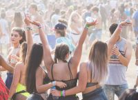 Χαλκιδική κορωνοϊός: Πάρτι σε beach bar εξετάζεται ως εστία διασποράς του ιού