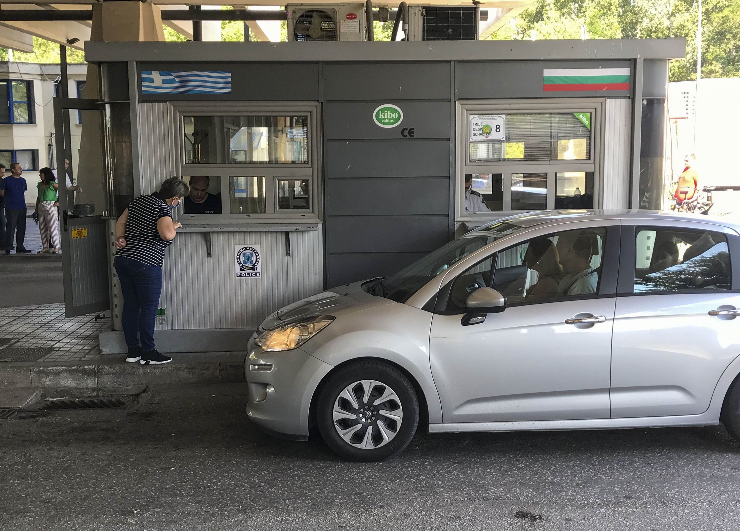 Σύνορα Σερβία: Αντιδρά το Βελιγράδι για το κλείσιμο