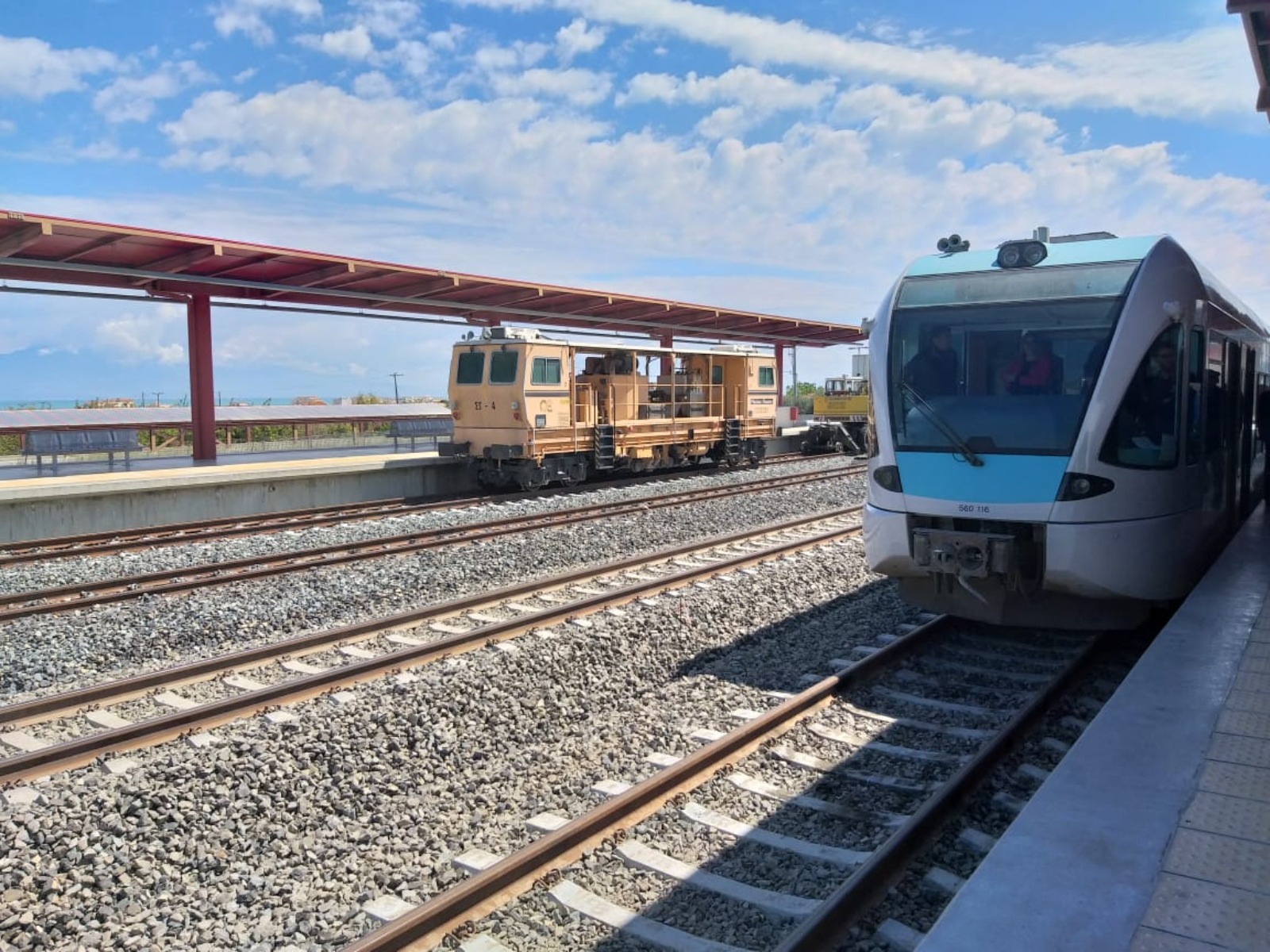 Σιδηροδρομική γραμμή Κιάτο – Αίγιο: Έγιναν τα εγκαίνια – Για «έργο – σταθμό» μίλησε ο υπουργός Μεταφορών