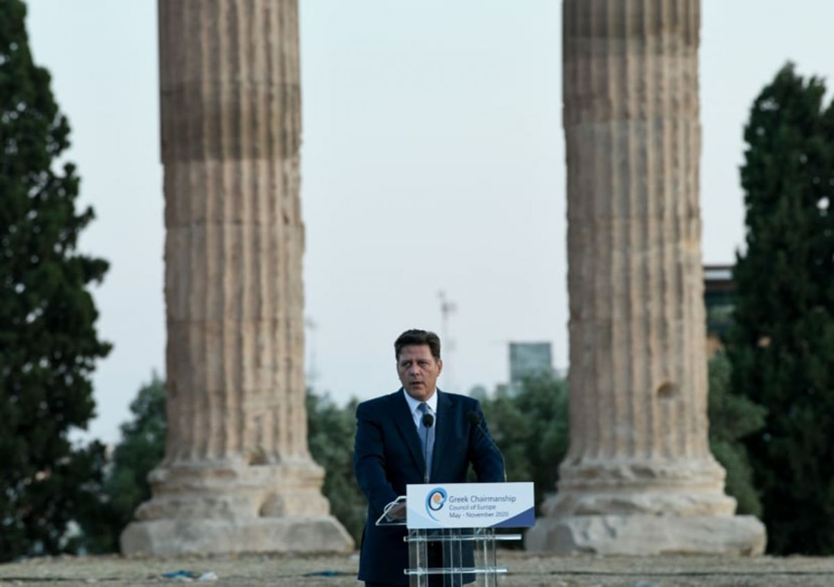 Βαρβιτσιώτης: Πρέπει να κρατήσουμε ανοιχτά τα παράθυρα στον κόσμο