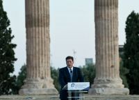 Βαρβιτσιώτης: Πρέπει να κρατήσουμε ανοιχτά τα παράθυρα στον κόσμο Βαρβιτσιώτης: Πρέπει να κρατήσουμε ανοιχτά τα παράθυρα στον κόσμο