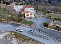 Καταδίωξη Κρήτη: Φορτηγάκι εμβόλισε περιπολικό
