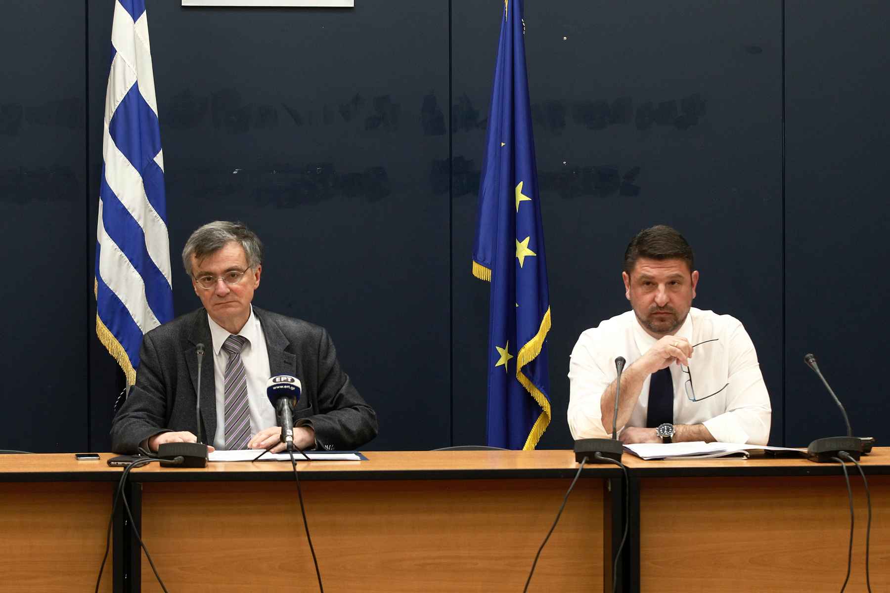 Τι σημαίνει η επανεμφάνιση Τσιόδρα – Χαρδαλιά