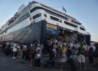 Δεκαπενταύγουστος κίνηση: Κορυφώνεται η έξοδος των εκδρομέων – Ουρές στα λιμάνια Δεκαπενταύγουστος κίνηση: Κορυφώνεται η έξοδος των εκδρομέων – Ουρές στα λιμάνια