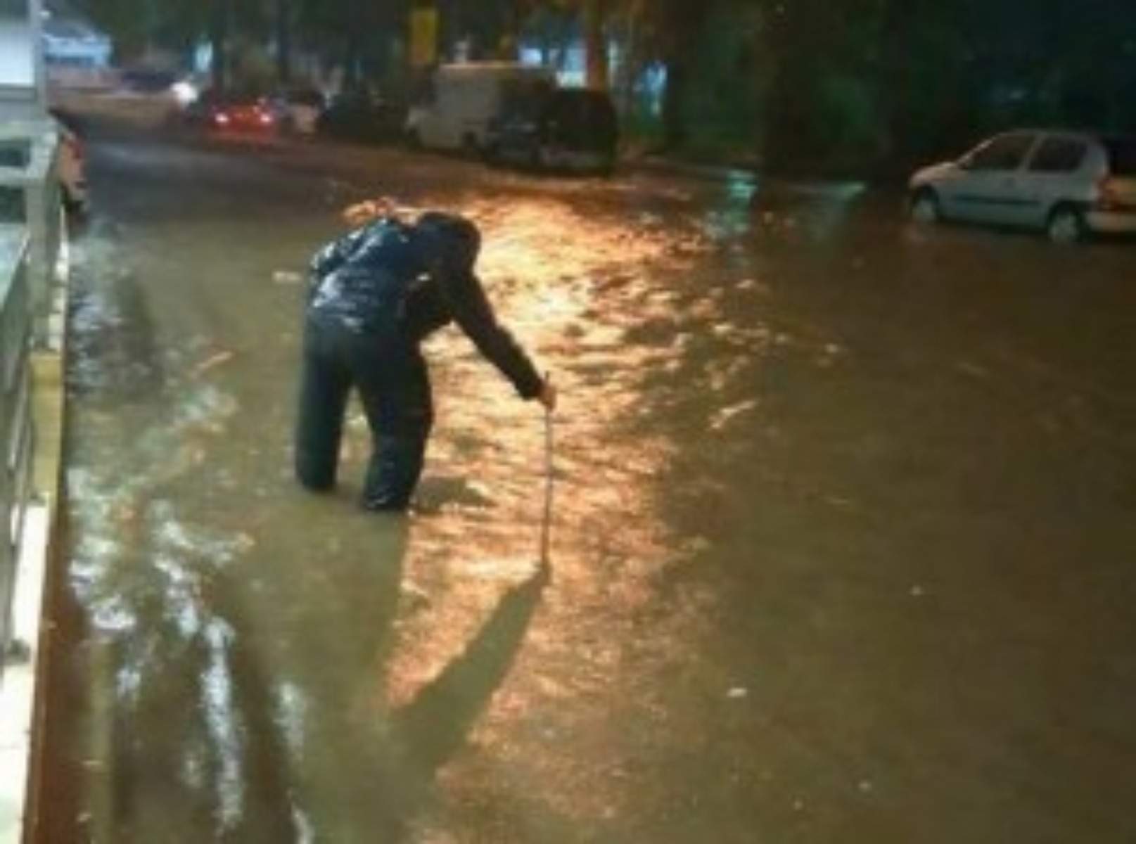 Εύβοια πλημμύρες: Καταστροφές από κακοκαιρία – Δύο νεκροί – Εγκλωβισμένοι σε σπίτια –