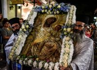 Σύψας κορωνοϊός: «Να μη γίνουν οι λιτανείες του Δεκαπενταύγουστου» – Τι θα σηματοδοτήσει το δεύτερο κύμα