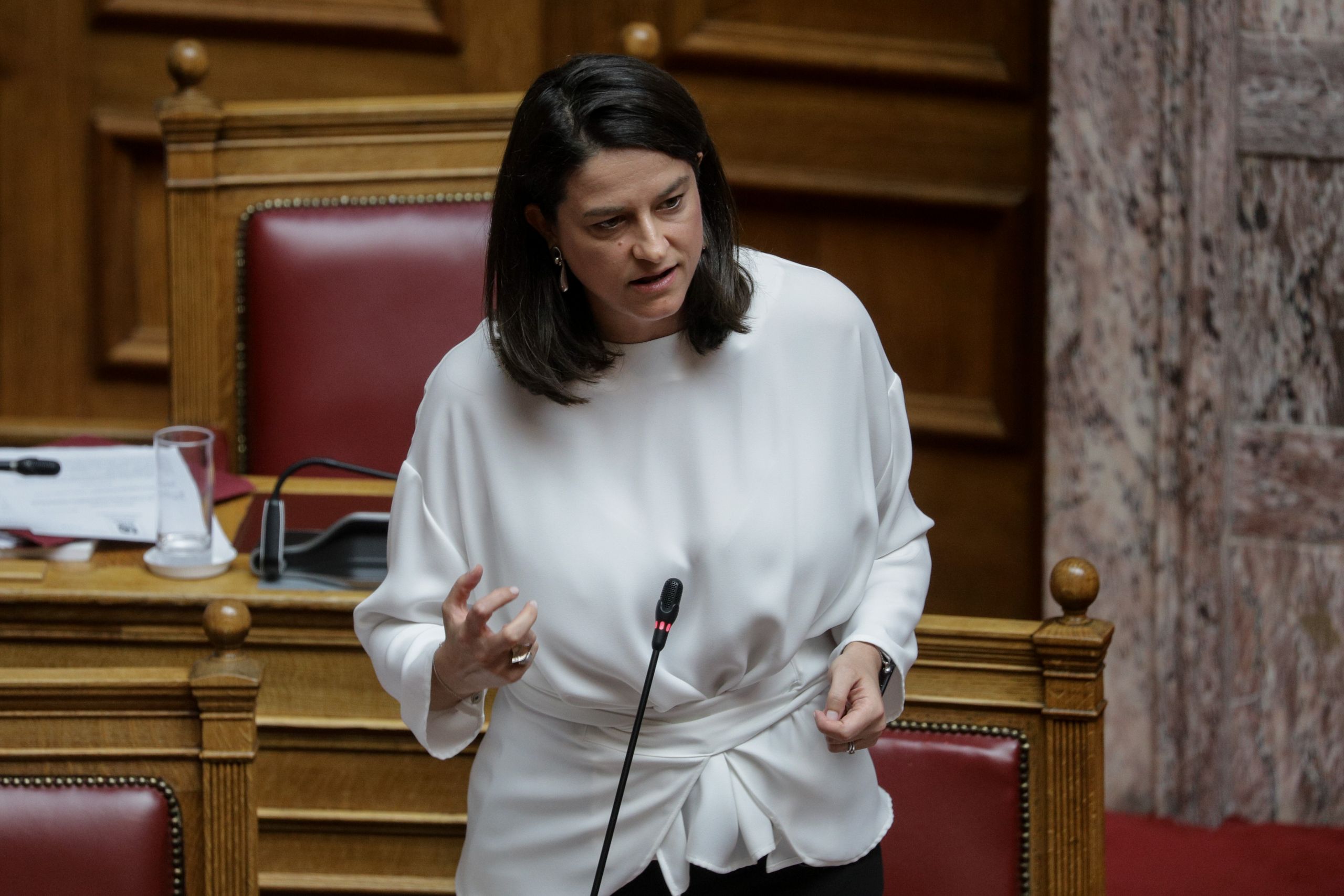 Νίκη Κεραμέως: Στόχος να ανοίξουν τα σχολεία στις 8 Γενάρη – Οι αλλαγές στις πανελλαδικές εξετάσεις