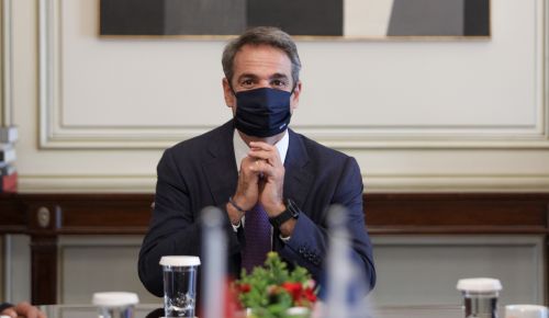 Κορωνοϊός νέα μέτρα: Η κυβέρνηση εξετάζει την επιβολή νέων περιορισμών