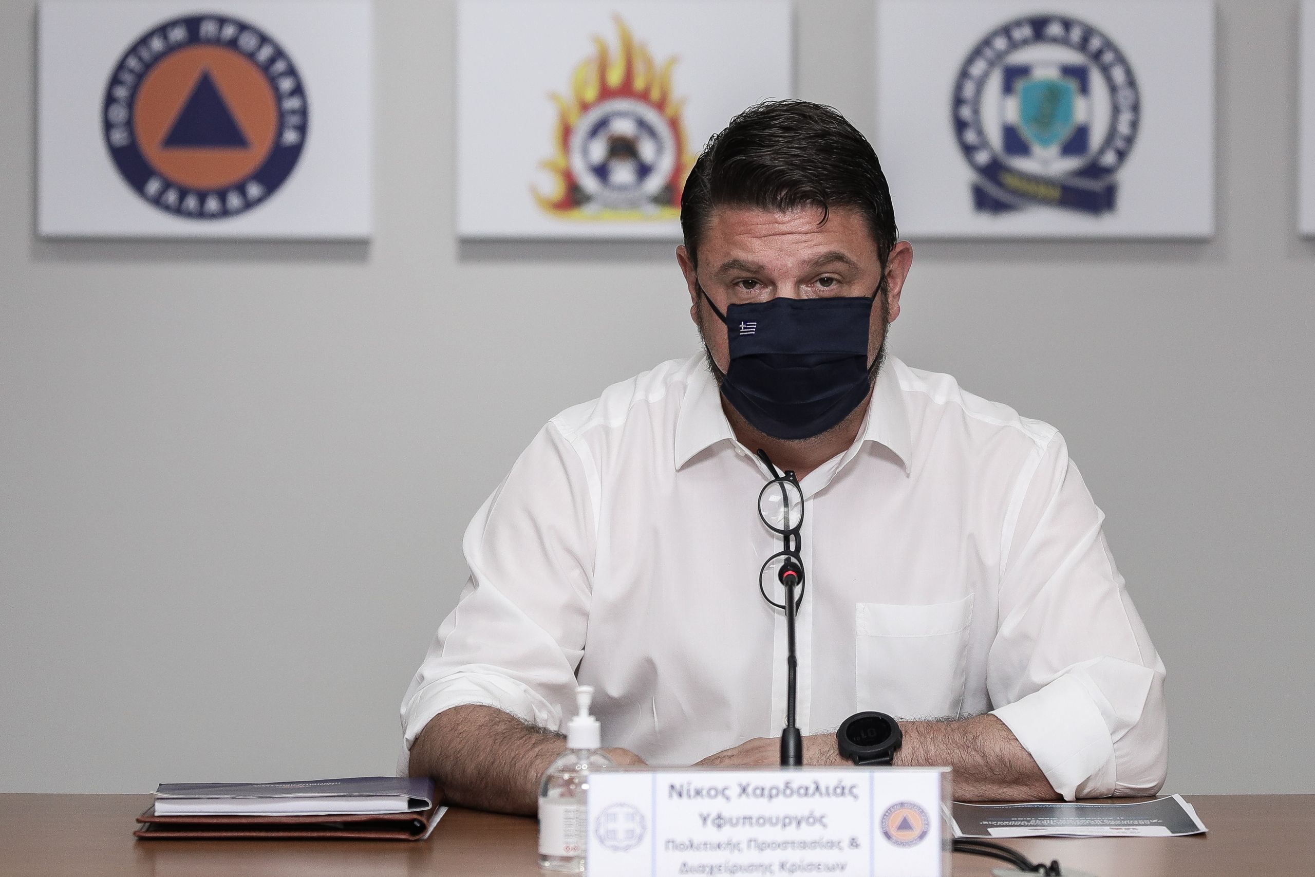 Χαρδαλιάς ενημέρωση κορωνοϊός: «Πρόστιμο 10.000 ευρώ και λουκέτο σε όσα καταστήματα παραβιάζουν τα μέτρα»
