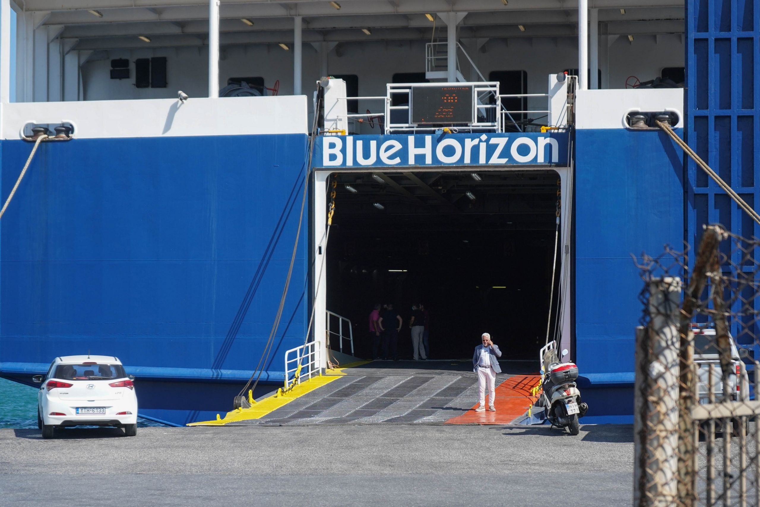 Blue Horizon: Νεκρός ο 30χρονος εγκαυματίας από την έκρηξη στο πλοίο