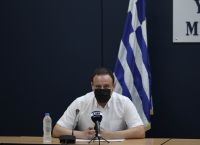 Δείτε τον αντικαταστάτη του Τσιόδρα Γκίκα Μαγιορκίνη με κοτσίδα και μακριά μαλλιά να παίζει πιάνο Δείτε τον αντικαταστάτη του Τσιόδρα Γκίκα Μαγιορκίνη με κοτσίδα και μακριά μαλλιά να παίζει πιάνο