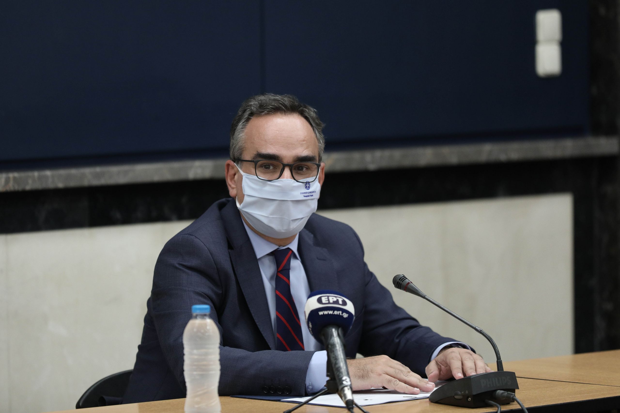Βασίλης Κοντοζαμάνης: «Είναι νωρίς για να δώσουμε σαφή απάντηση για παράταση του lockdown»