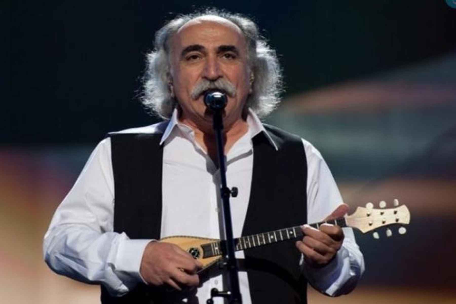 Αγάθωνας Ιακωβίδης: Πέθανε ο κορυφαίος ρεμπέτης