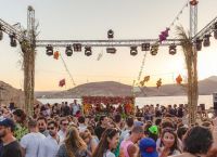 Μύκονος κορωνοϊός: Στο «νησί των ανέμων» κλιμάκιο του ΕΟΔΥ λόγω Alemagou Μύκονος κορωνοϊός: Στο «νησί των ανέμων» κλιμάκιο του ΕΟΔΥ λόγω Alemagou