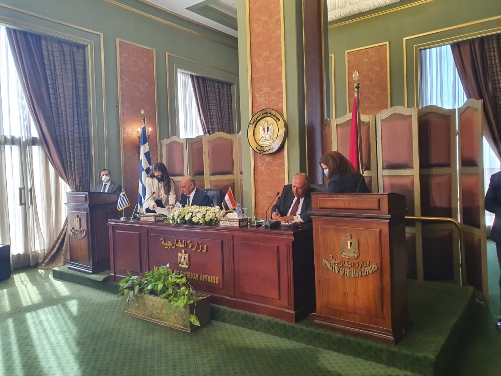 ΑΟΖ Ελλάδας Αιγύπτου: Δένδιας και Σούκρι υπέγραψαν τη συμφωνία