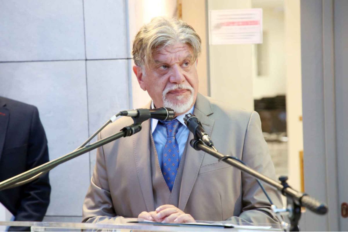 Γιάννης Βούρος: «Πέθαναν» τον δήμαρχο Νέας Φιλαδέλφειας  – Ο ίδιος είναι ζωντανός και υγιής
