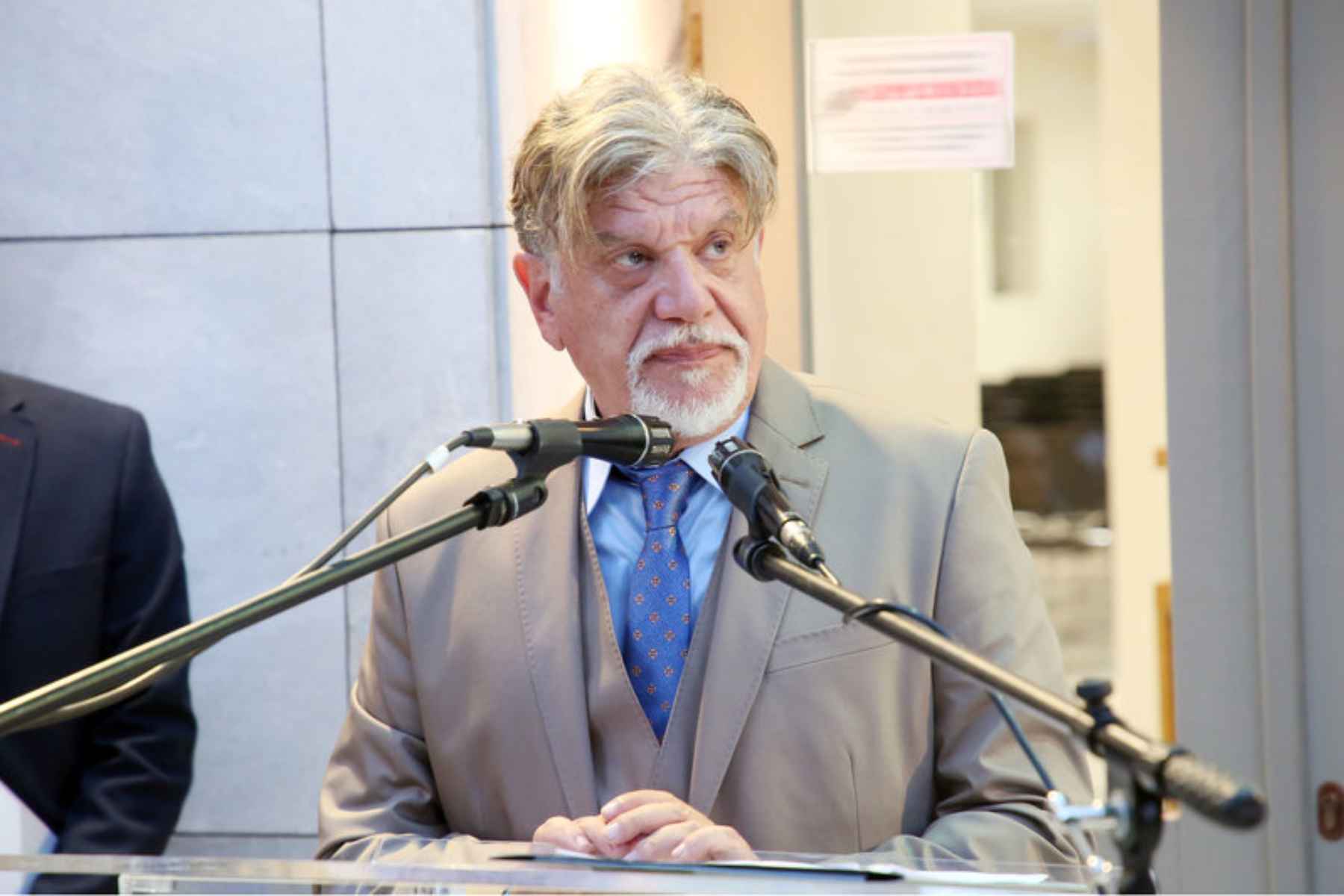 Γιάννης Βούρος: «Πέθαναν» τον δήμαρχο Νέας Φιλαδέλφειας  – Ο ίδιος είναι ζωντανός και υγιής