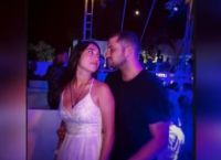Γιάννης Πλούταρχος κόρη: Παντρεύεται η Κατερίνα Κακοσαίου – Το μονόπετρο και η πρόταση γάμου Γιάννης Πλούταρχος κόρη: Παντρεύεται η Κατερίνα Κακοσαίου – Το μονόπετρο και η πρόταση γάμου