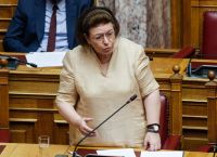 Λίνα Μενδώνη: Δεν θα περιμένουμε το Δικαστήριο σε επώνυμες και επαναλαμβανόμενες καταγγελίες Λίνα Μενδώνη: Δεν θα περιμένουμε το Δικαστήριο σε επώνυμες και επαναλαμβανόμενες καταγγελίες