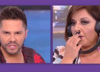 Τσαλίκης Μουτίδου The Booth: Έξαλλοι με το τηλεφώνημα ενός άνδρα που κακοποιούσε την κοπέλα του Τσαλίκης Μουτίδου The Booth: Έξαλλοι με το τηλεφώνημα ενός άνδρα που κακοποιούσε την κοπέλα του