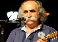 “Σίγησε” ο μπαγλαμάς” του Αγάθωνα