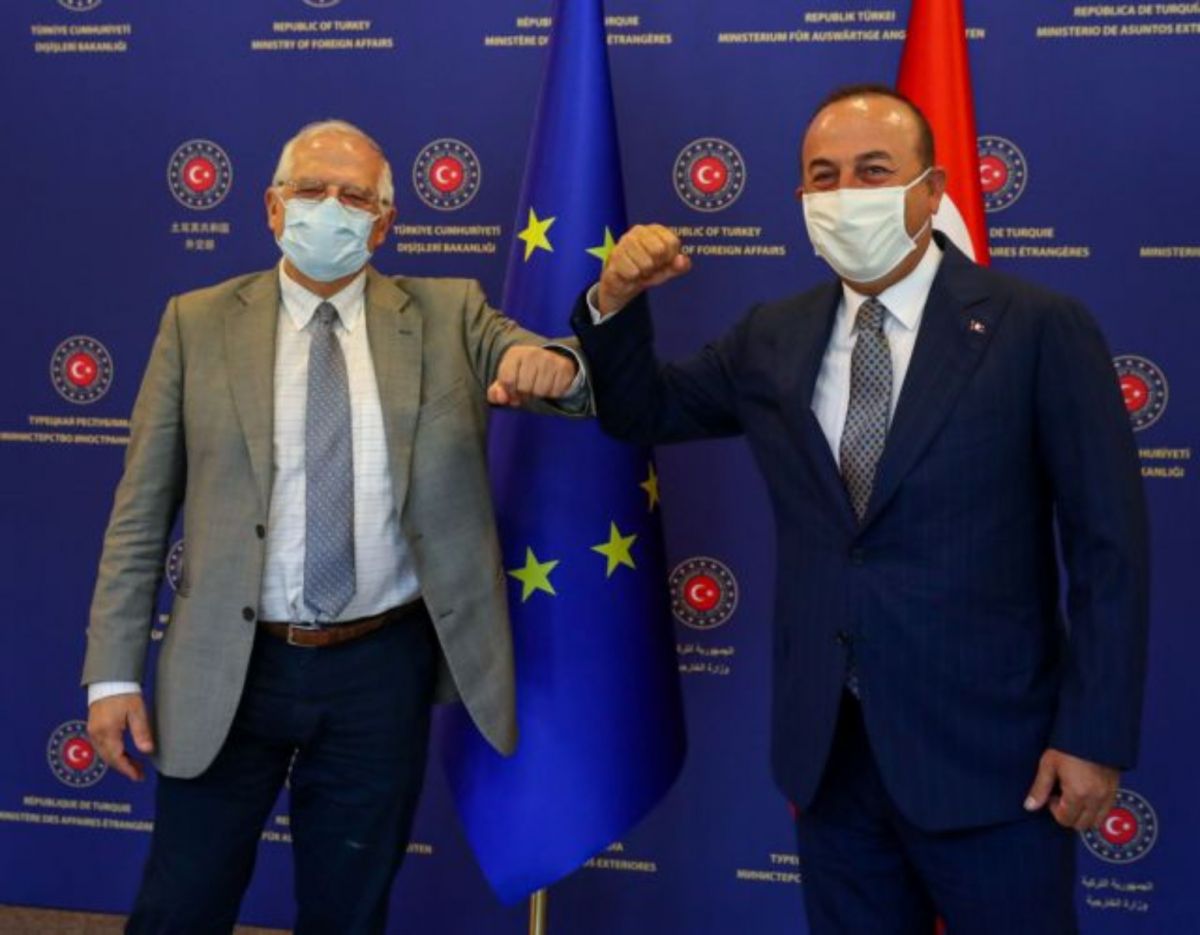 Τσαβούσογλου Μπορέλ: Τι συζήτησαν στην τηλεφωνική τους επικοινωνία