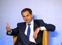 Χάρης Θεοχάρης Facebook: Δείτε πώς ήταν o υπουργός Τουρισμού σε μικρή ηλικία [pic]