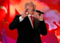 Ρετζέπ Ταγίπ Ερντογάν: «Είμαστε μεγάλοι, δεν μπορείτε να μας φάτε» Ρετζέπ Ταγίπ Ερντογάν: «Είμαστε μεγάλοι, δεν μπορείτε να μας φάτε»