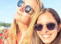 Πόπη Τσαπανίδου: Οι χαλαρές καλοκαιρινές στιγμές της με την κόρη της [pics]